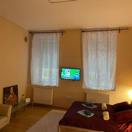 Budapest Clark Apartman ** Apartment Bagian luar foto