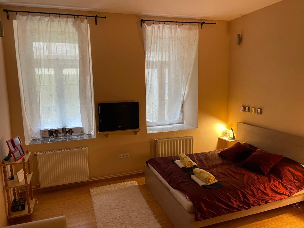 Budapest Clark Apartman ** Apartment Bagian luar foto