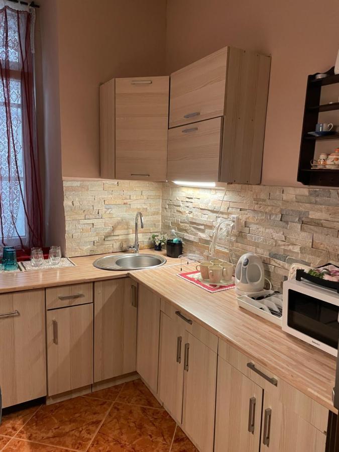 Budapest Clark Apartman ** Apartment Bagian luar foto