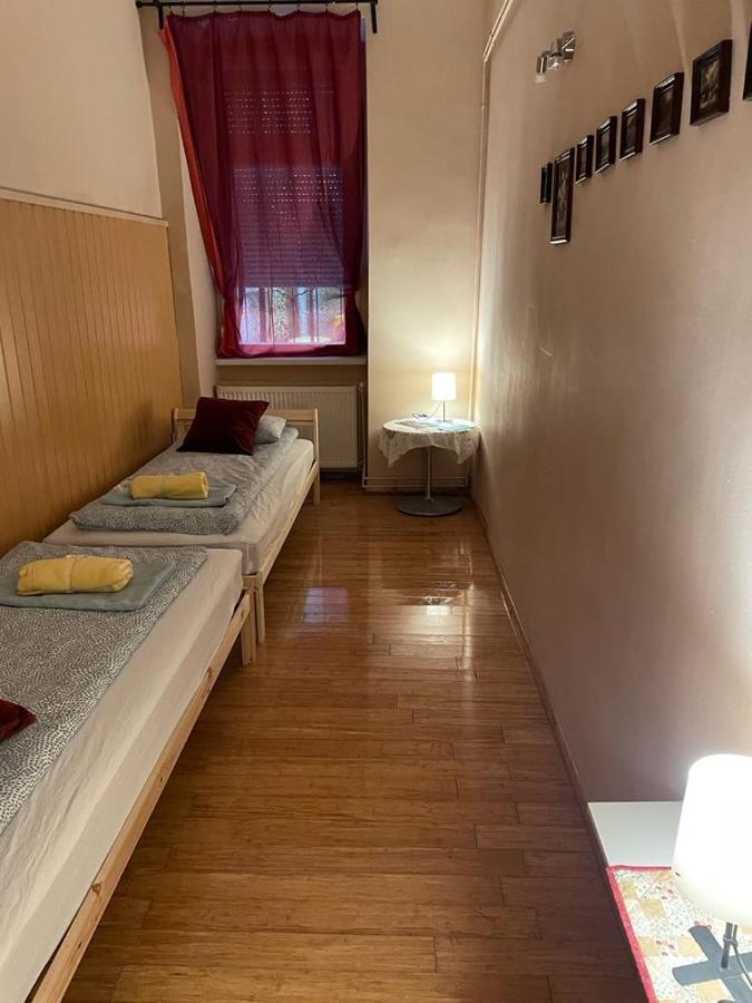 Budapest Clark Apartman ** Apartment Bagian luar foto