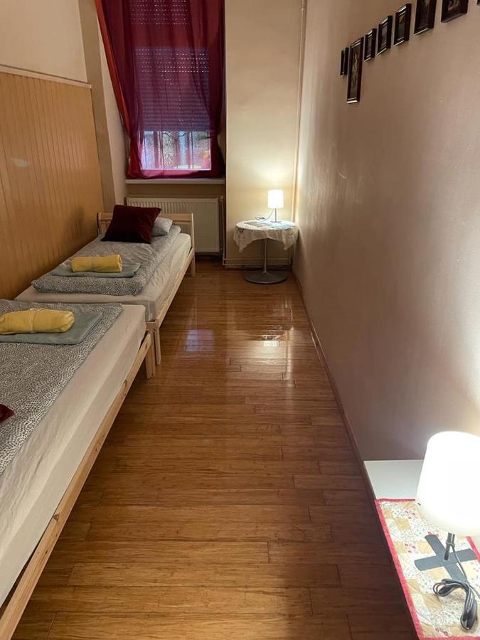 Budapest Clark Apartman ** Apartment Bagian luar foto