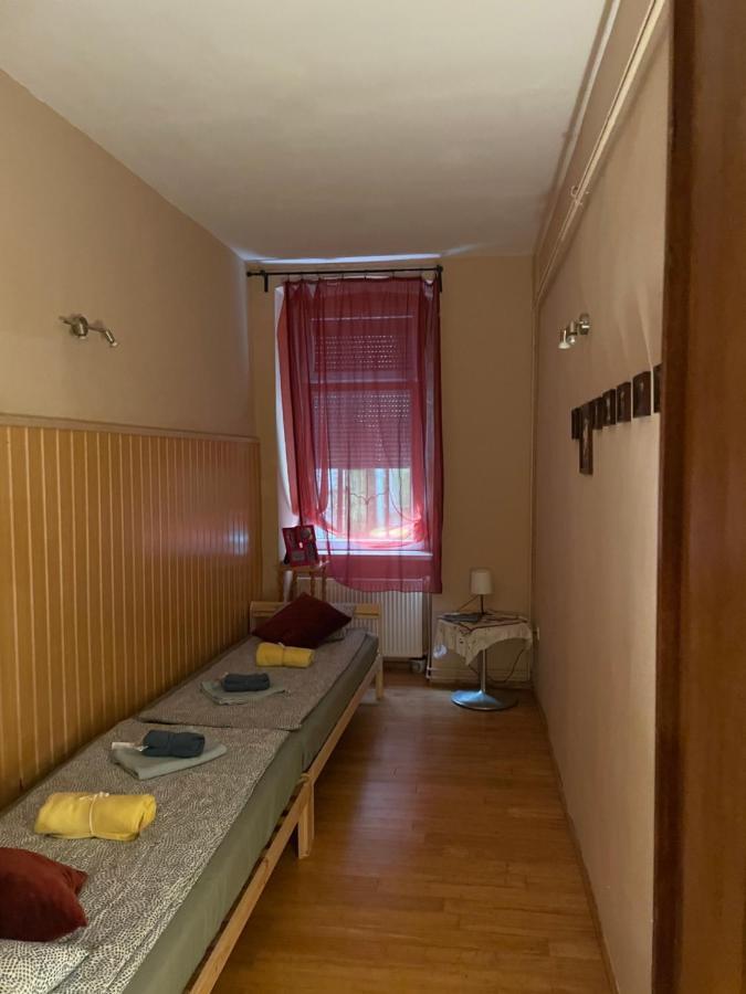Budapest Clark Apartman ** Apartment Bagian luar foto