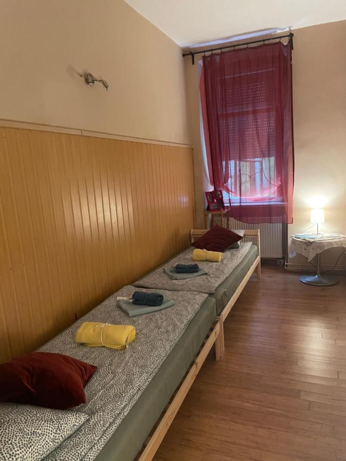 Budapest Clark Apartman ** Apartment Bagian luar foto