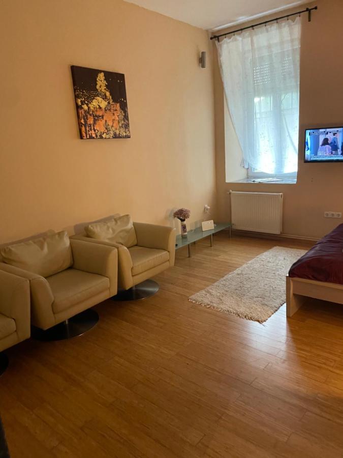 Budapest Clark Apartman ** Apartment Bagian luar foto